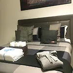 Fortuny Nocleg ze śniadaniem 4*