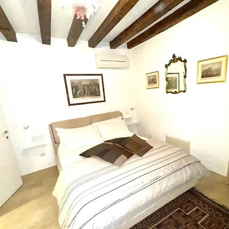 Fortuny Bed & Breakfast 2*
