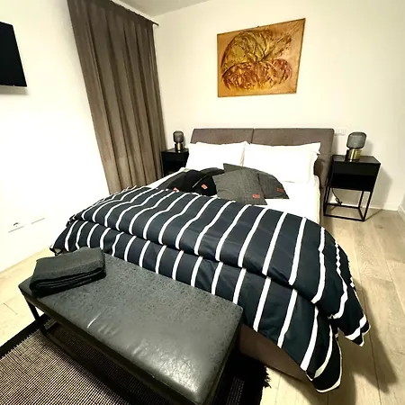 Fortuny Bed & Breakfast