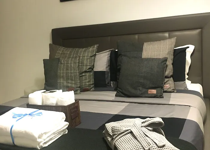 Fortuny Couette-café 4*