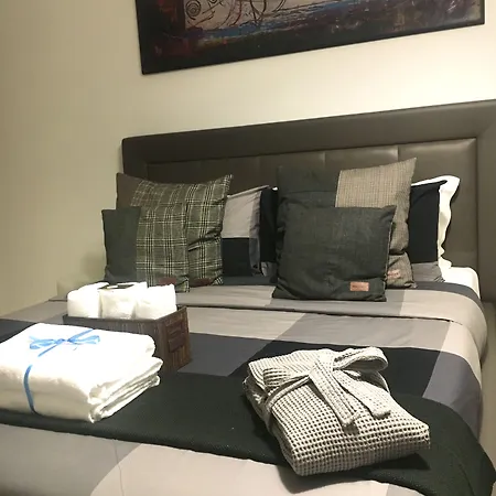 Fortuny Bed & Breakfast 4*