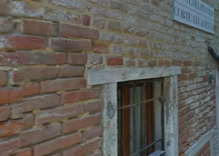 ベッド・アンド・ブレックファスト B＆b フォルトゥニー ヴェネツィア