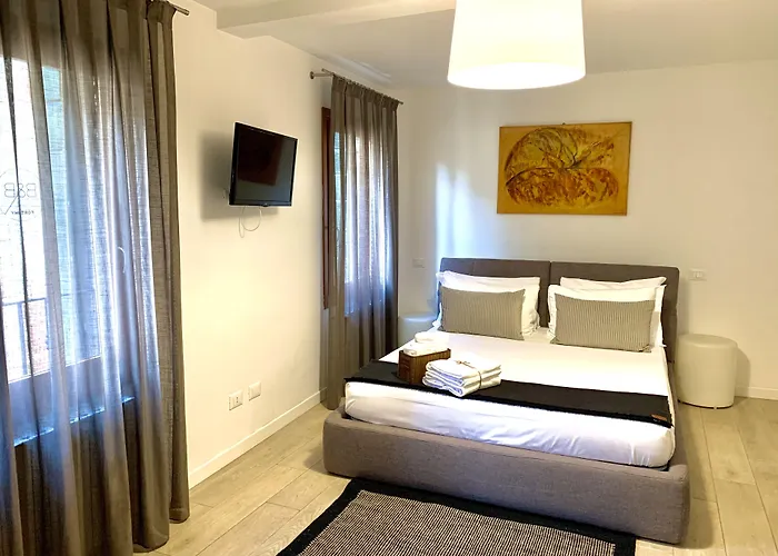 Bed and breakfast Fortuny 4*